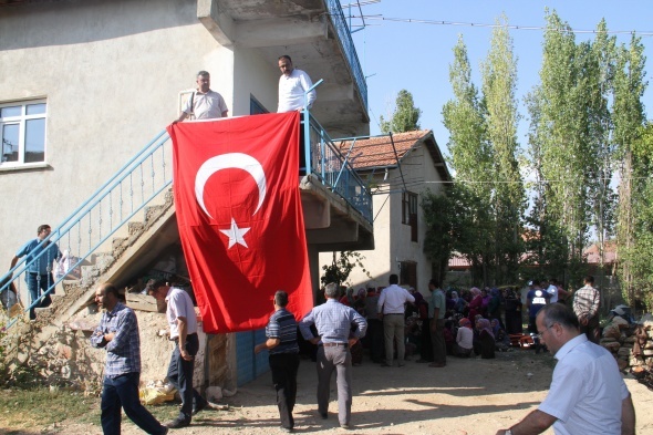 Åehidimizin ismi ve memleketi belli oldu! Åehit Piyade Er Osman KaraÄlÄ±