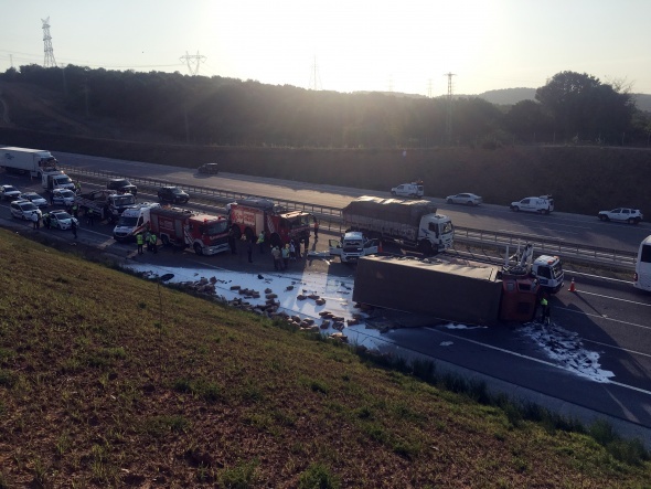 3. köprü yolunda kaza: 1 ölü, 2 yaralı