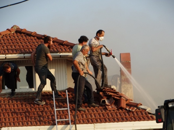 Korkutan yangÄ±n! GÃ¼Ã§lÃ¼kle kontrol altÄ±na alÄ±ndÄ±