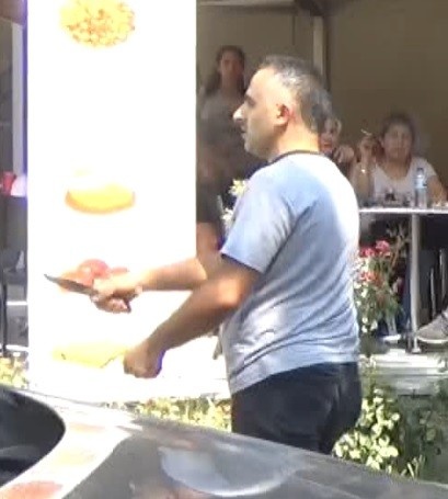 Sözlü tartıÅma uzadı! Bıçaklar konuÅtu