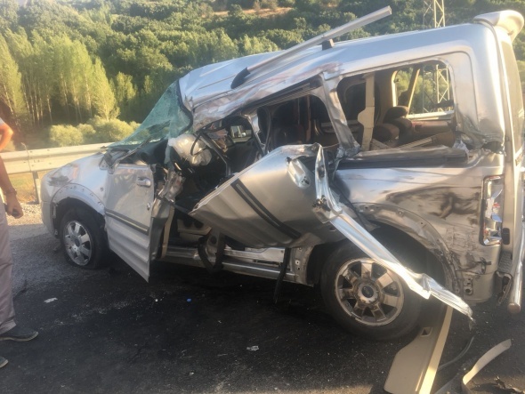 Bitlis'te feci kaza! 2 Ã¶lÃ¼, 2 yaralÄ±!