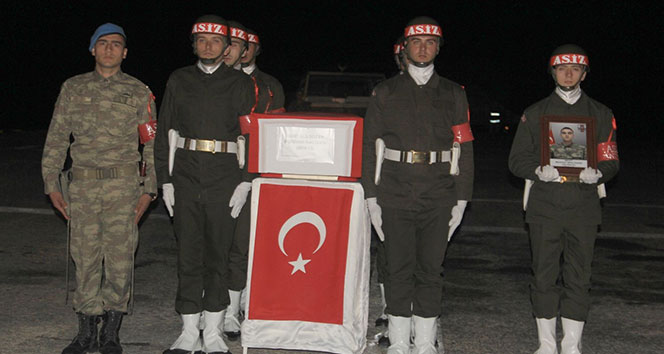 Åehit Er Ä°naltekin iÃ§in Hakkari'de tÃ¶ren dÃ¼zenlendi