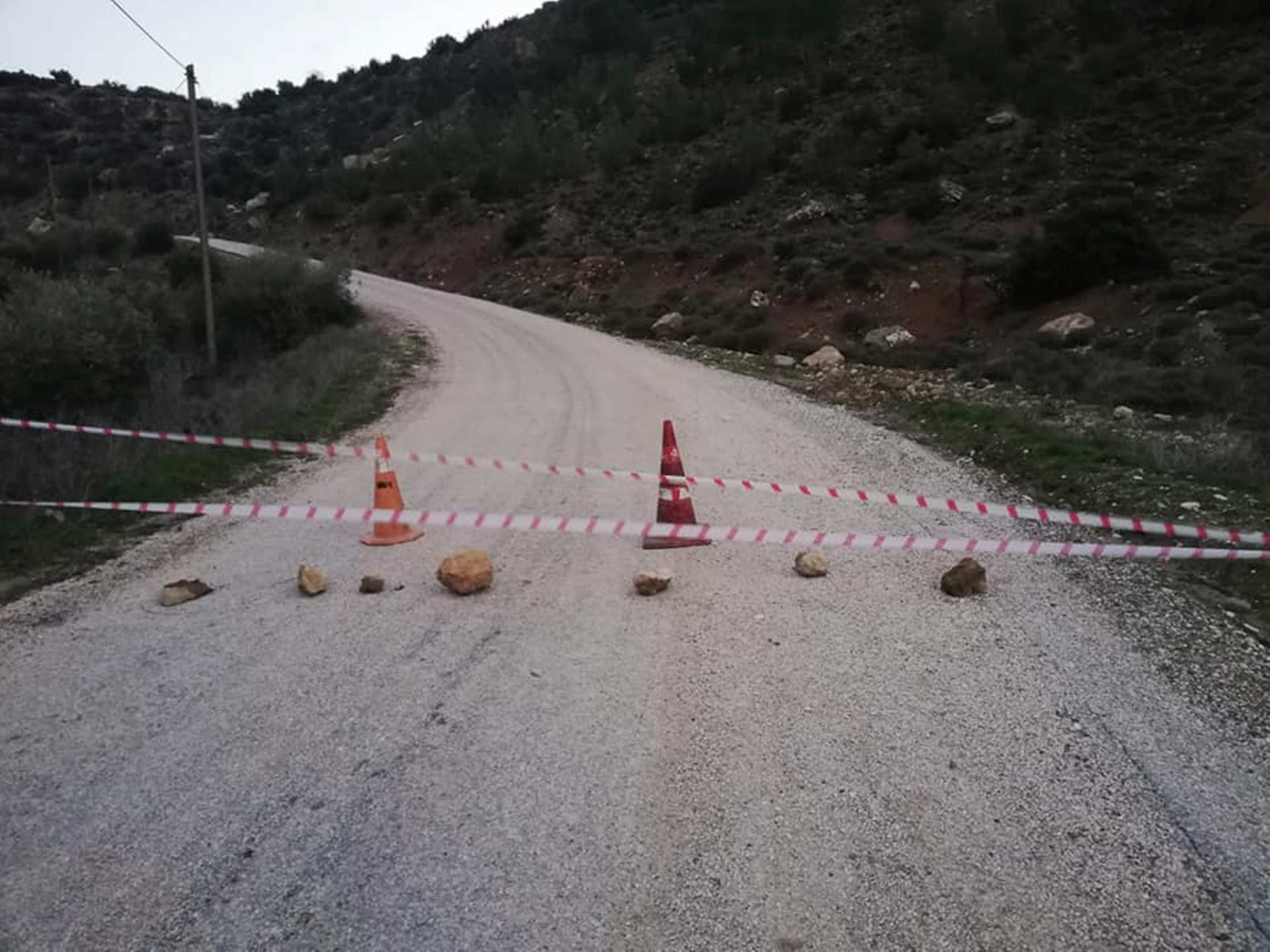 Mersin'de aşırı yağıştan heyelan meydana geldi