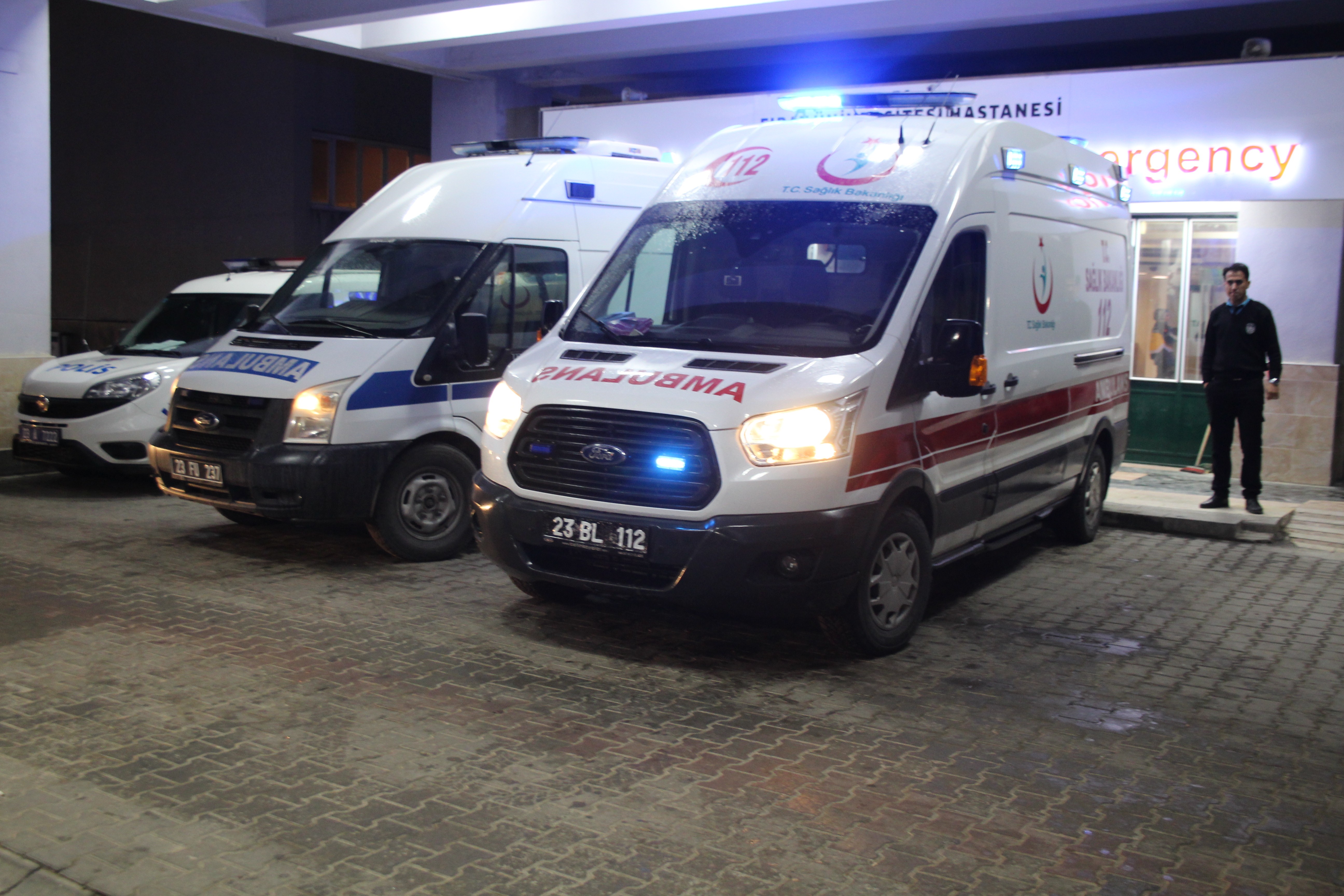 Elazığ’da gazdan zehirlenen anne kız hastaneye kaldırıldı