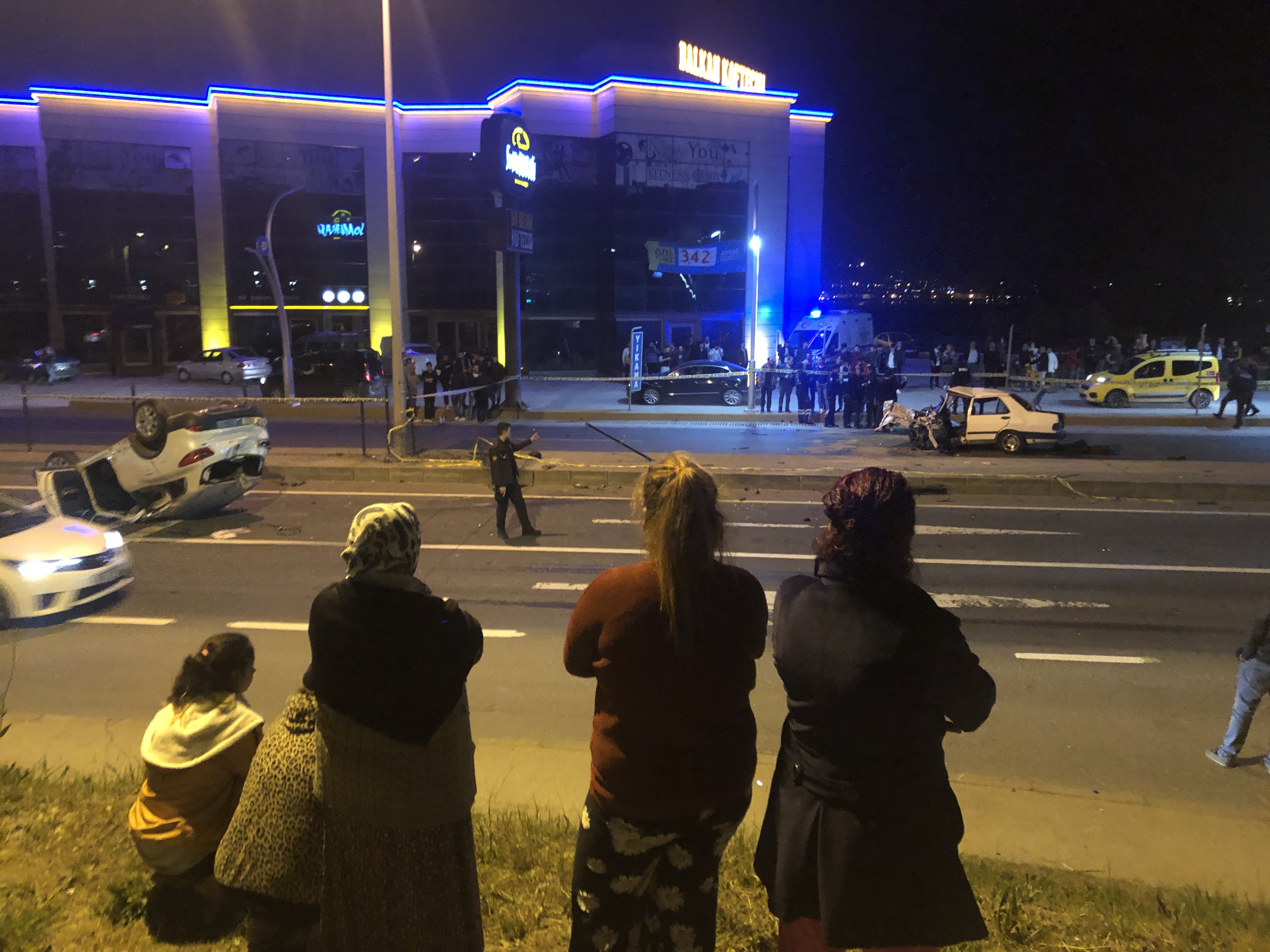 Feci kaza güvenlik kamerasında: 2 ölü 3 yaralı