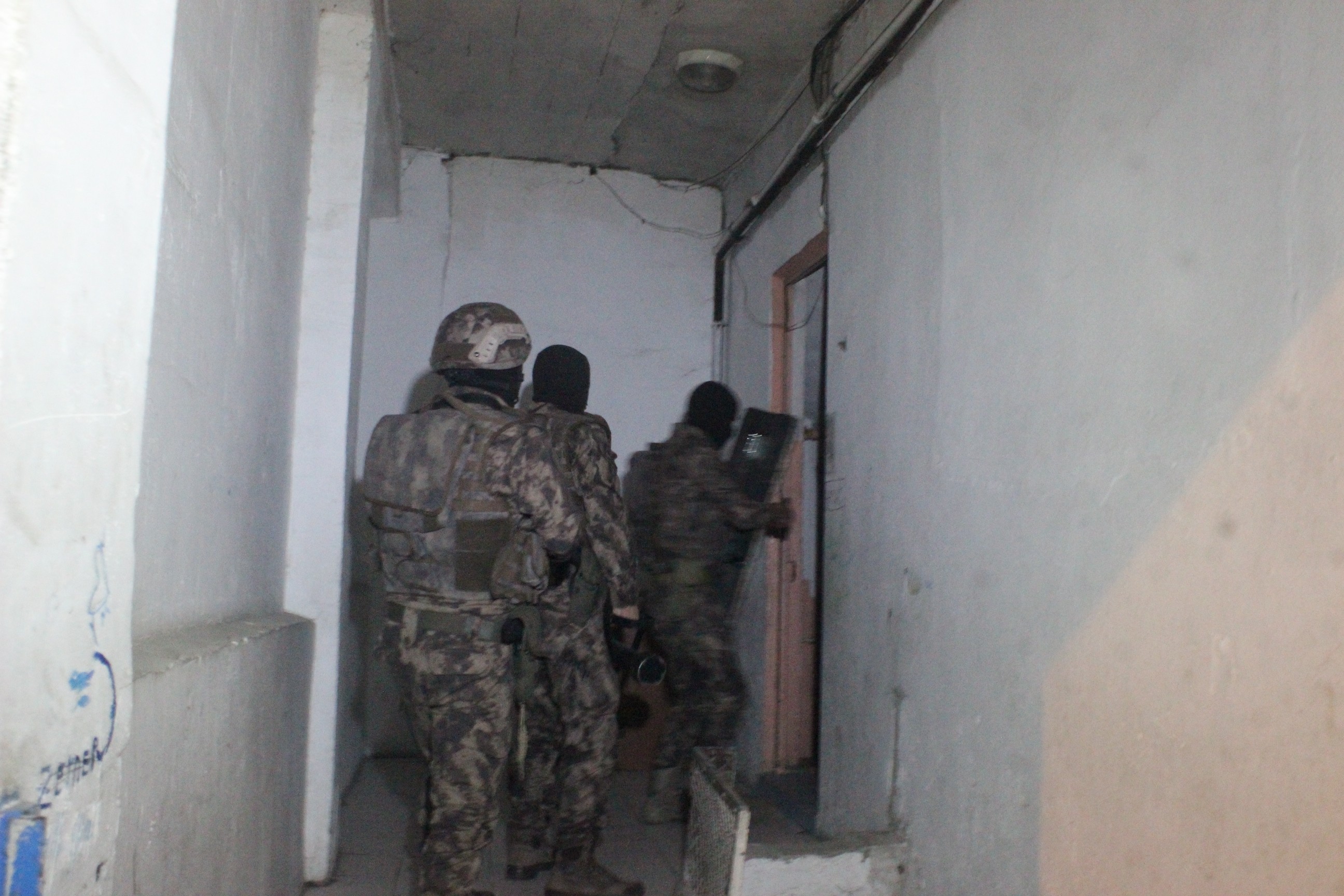 İstanbul’da uyuşturucu operasyonu: 25 gözaltı