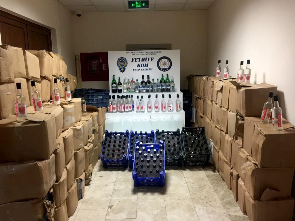 Turizm sezonu öncesi Fethiye'de sahte içki operasyonu
