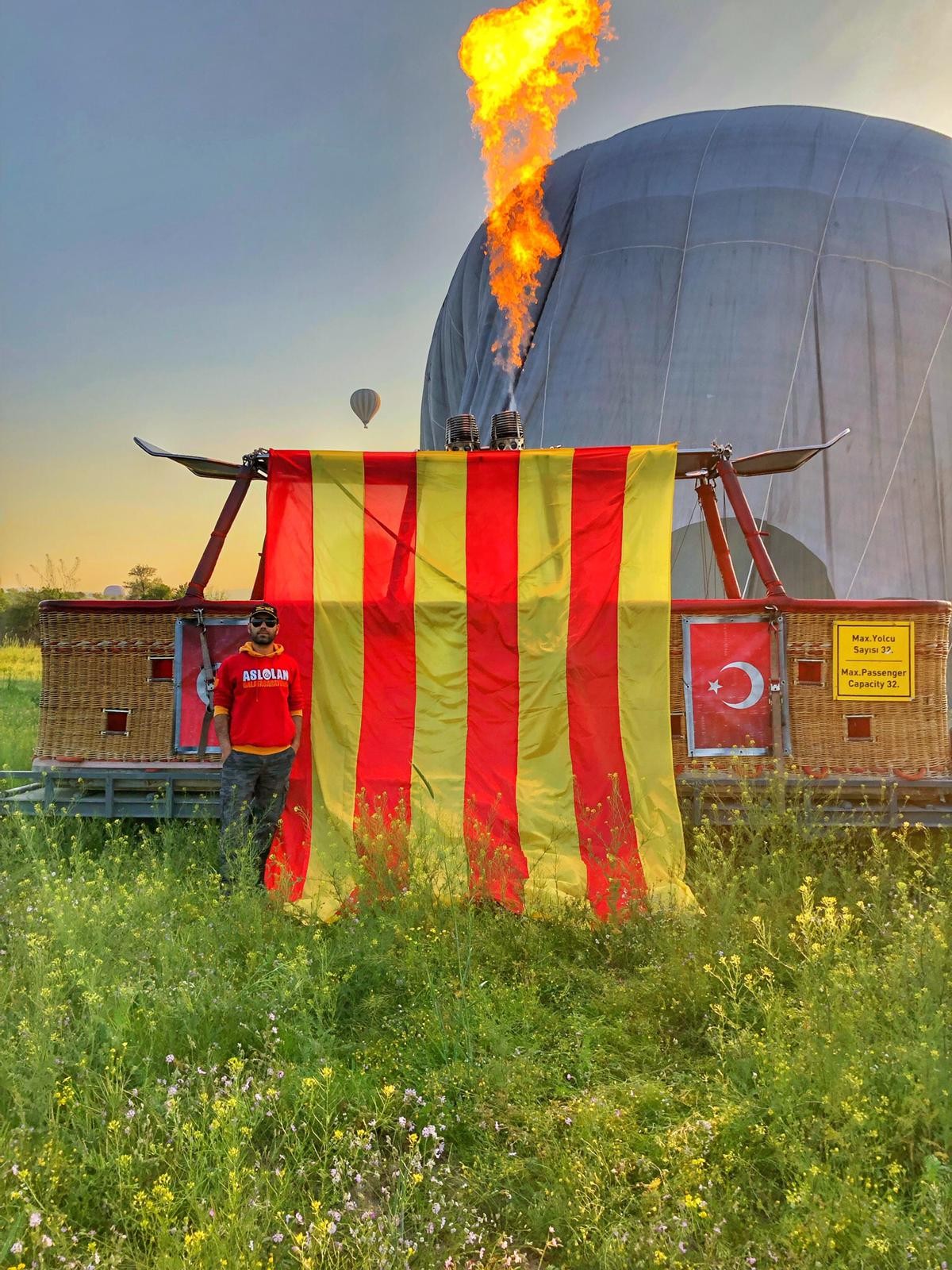 Galatasaray'ın şampiyonluğunu gökyüzünde kutladılar