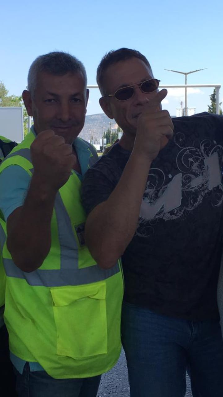 Jean Claude Van Damme’ı karşılarında görünce şok oldular