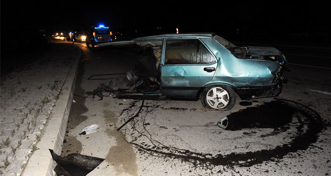 Afyonkarahisar’da korkunç kaza: 2 ölü Afyonkarahisar,korkunç kaza,trafik kazası