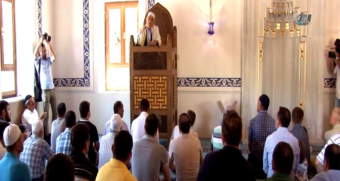 Validebağ Korusu yanına yapılan 'Koru Camii' ibadete açıldı 