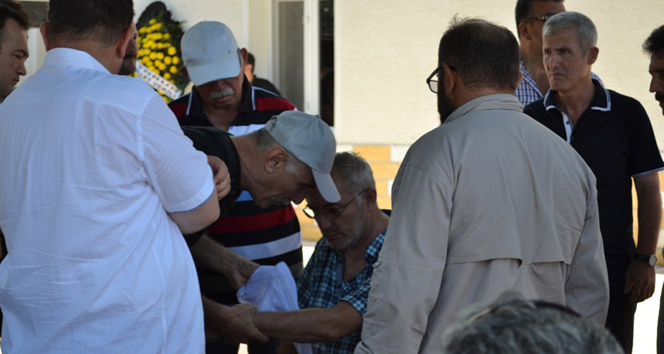 Acılı babadan sosyalist partili gençlere tepki alican vural