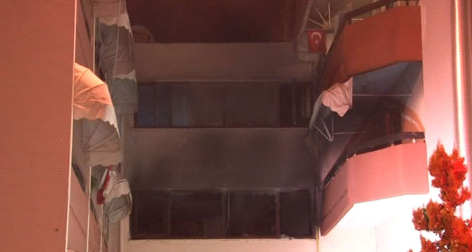 İzmir'de huzurevinde yangın: 1 ölü, 30 yaralı&nbsp;huzurevi,İzmir,yangın