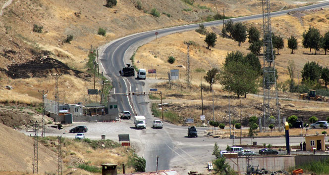 Polis noktasına roketatarlı saldırı! polis noktasına saldırı,Şırnak