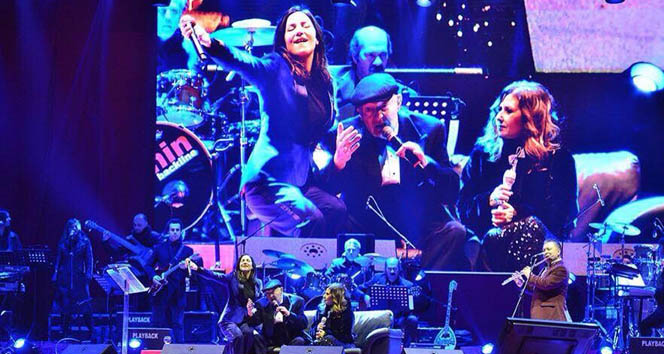 Kayahan son konserinde sevenlerine böyle veda etti Kayahan,kayahan hellalik