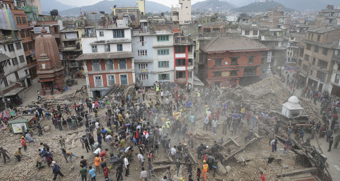 Nepal depremzedesi Türkler Türkiye’ye dönüyor Başaran Bora Baştan,deprem,nepal,Tülay Karslı Baştan