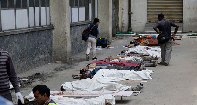 Nepal'de ölü sayısı 2 bin 300'e yükseldi 